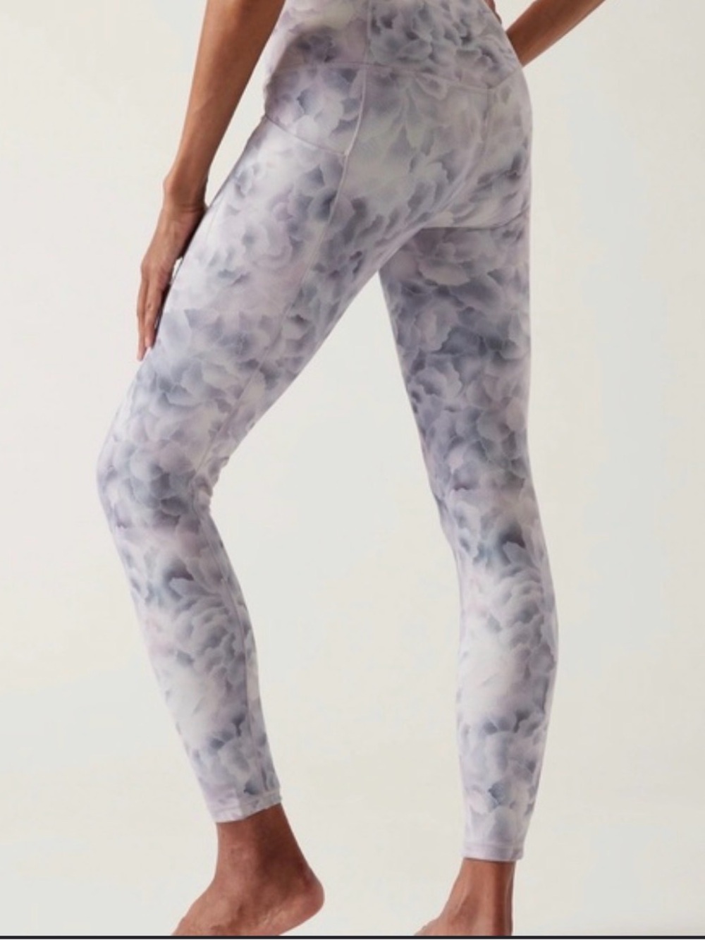 Athleta Women Salutation Stash Tight Legging Pockets XL Gray Floral Print